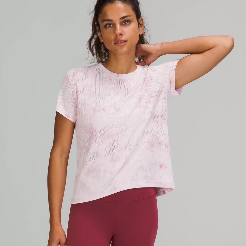 Lululemon mesh workout top